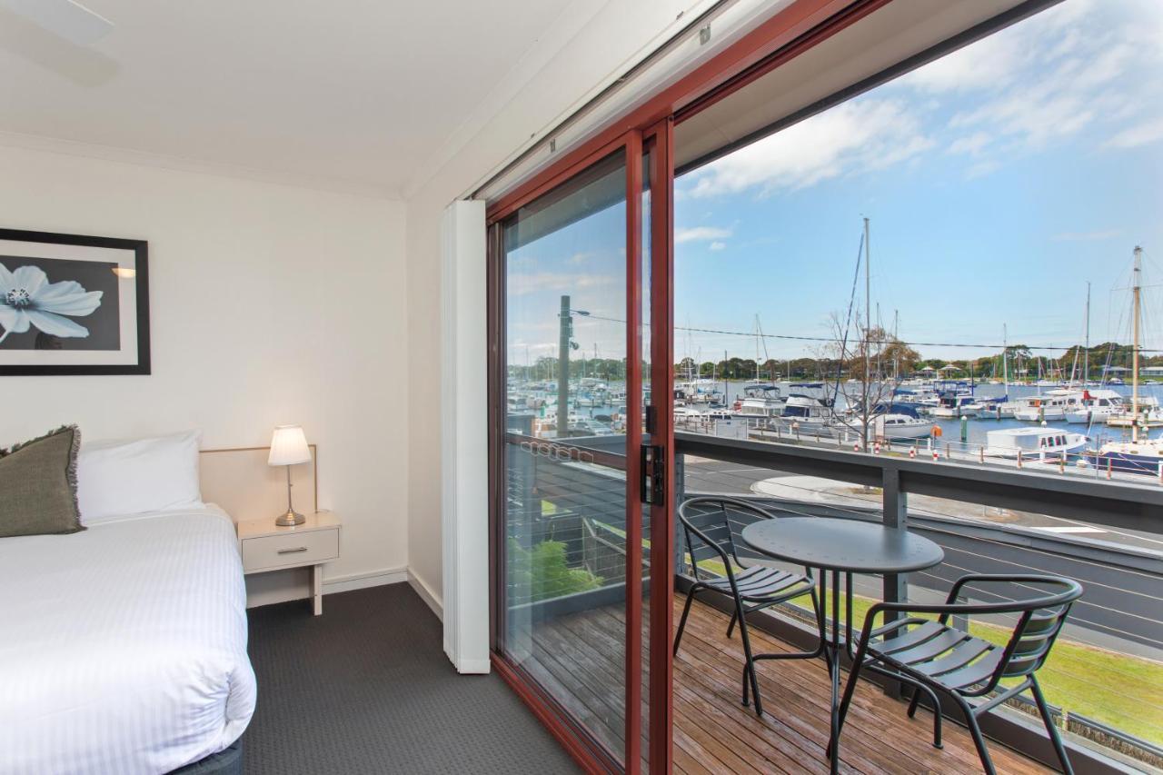 Mariners Cove Waterfront And 3*