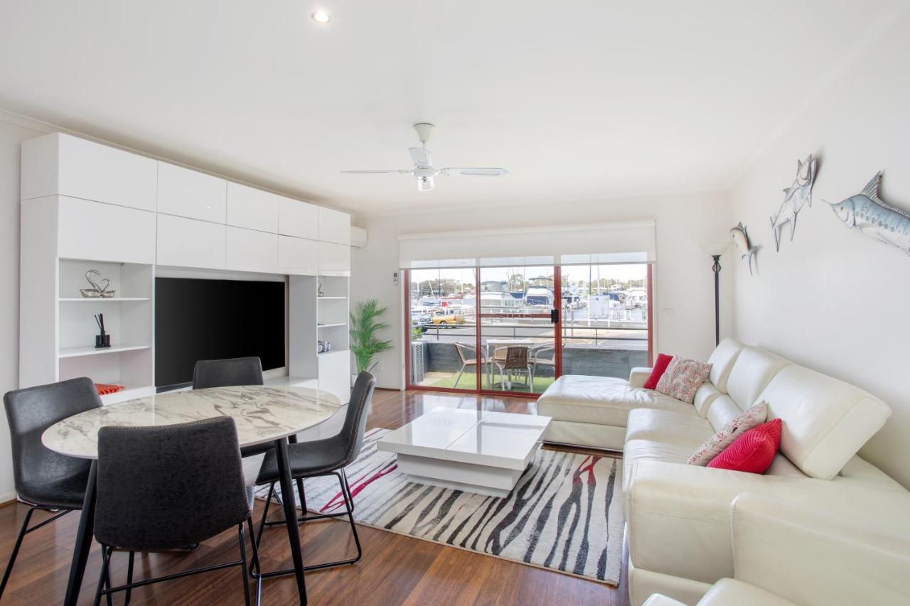 Mariners Cove Waterfront And Resort 3*